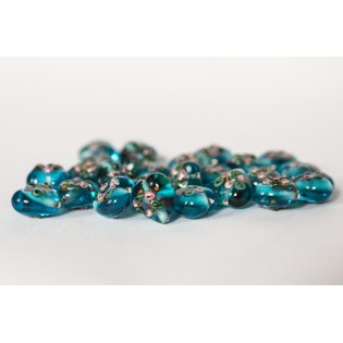 Ručně vinuté skleněné perly – modré srdíčko